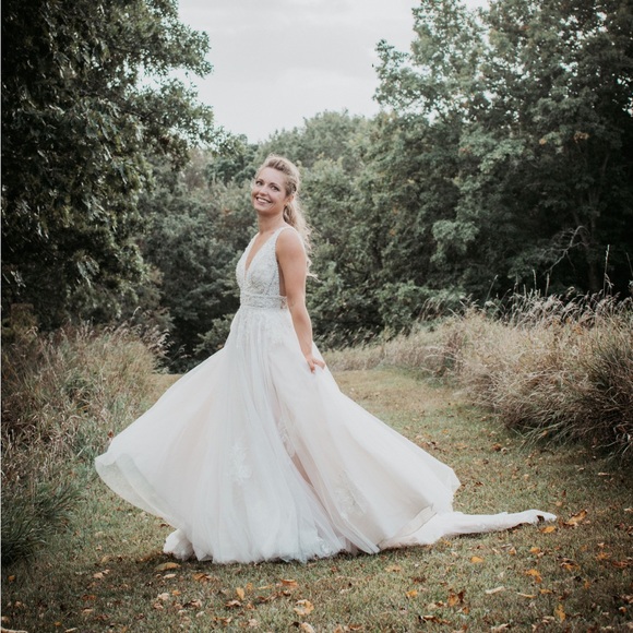 Meet your Posher, Molly - Picture 5 of 6